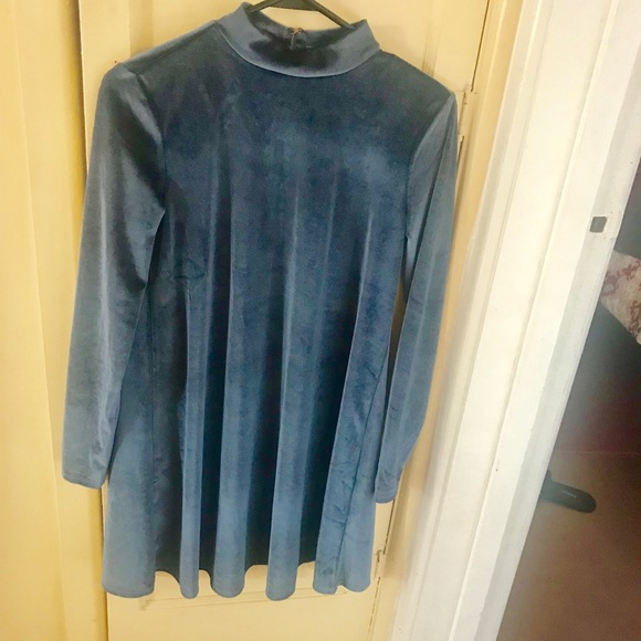 Velvet dress - Picture 1 of 1